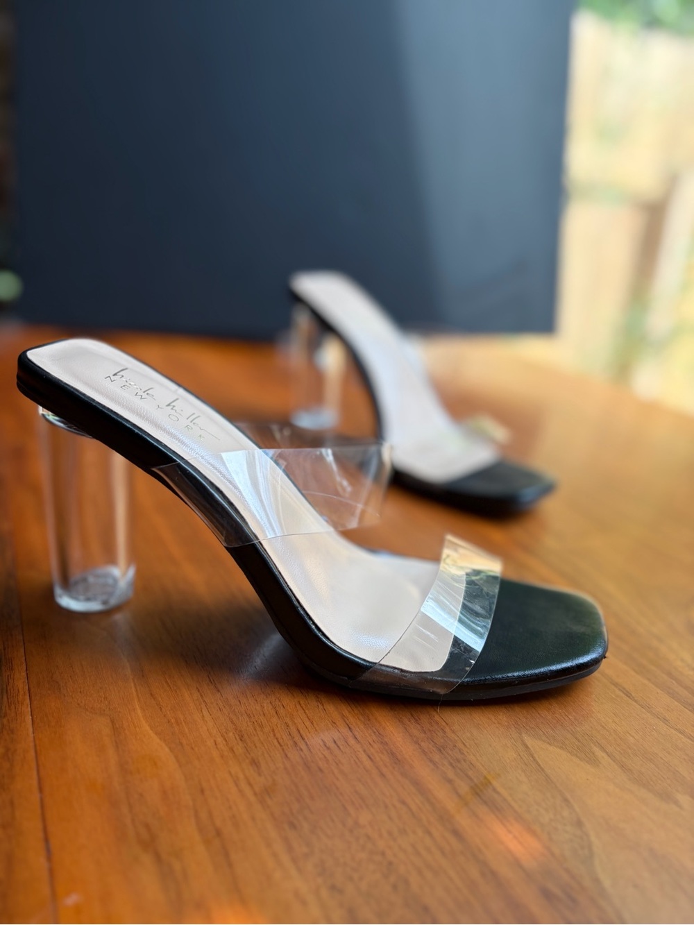 Nicole Miller Clear Strap Lucite Heel Mule Sz 10
